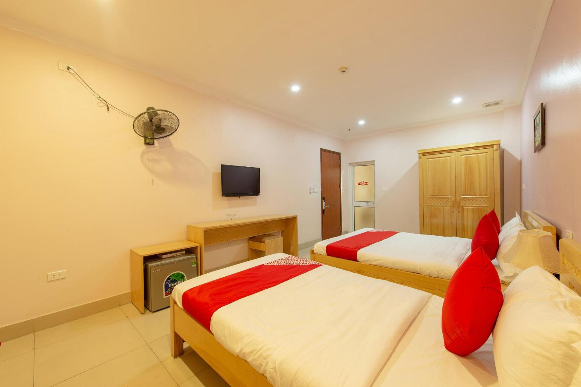 Capital O 417 Truong Son Hotel Ханой Экстерьер фото