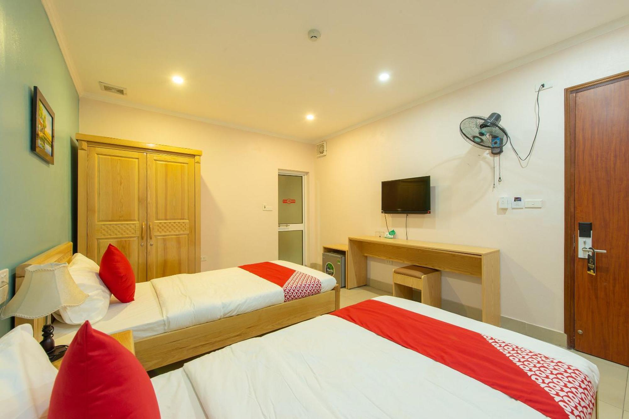 Capital O 417 Truong Son Hotel Ханой Экстерьер фото